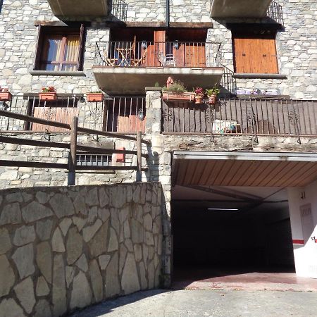 Apartamento Familiar Con Vistas Y Garage La Portiecha Apartment Sallent De Gallego Ngoại thất bức ảnh